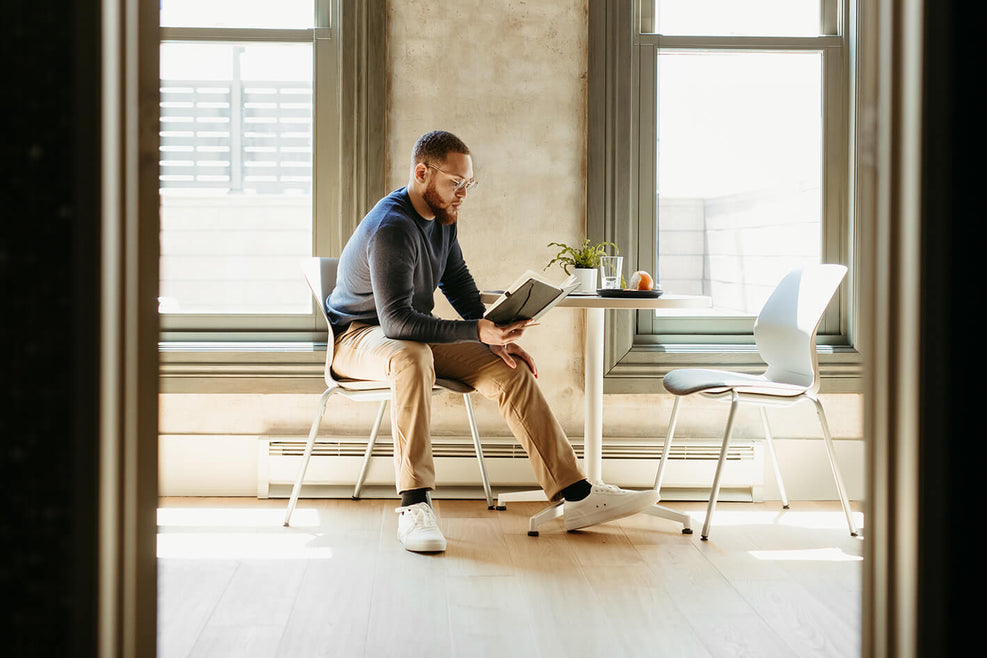 Maari Chair 4-Leg Base with Upholstered Seat in lifestyle shot